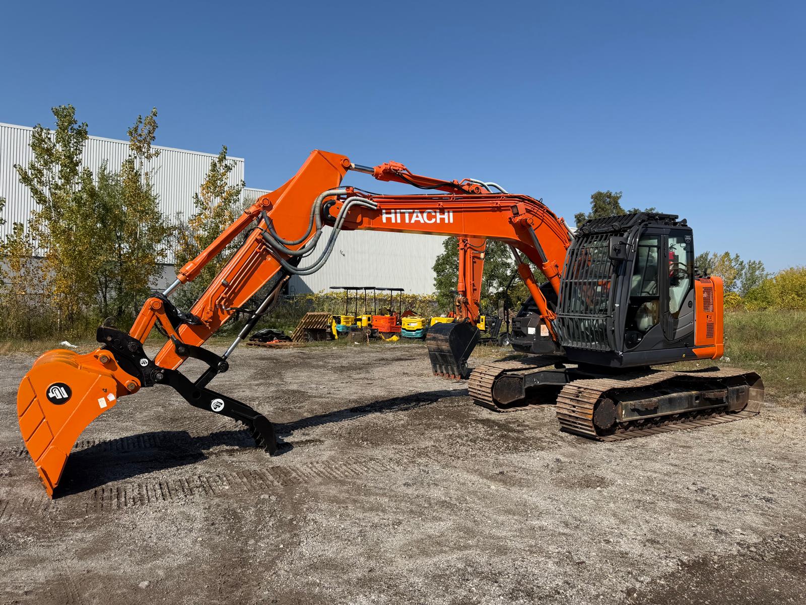Hitachi ZX135USK-6 — FEM photo 1