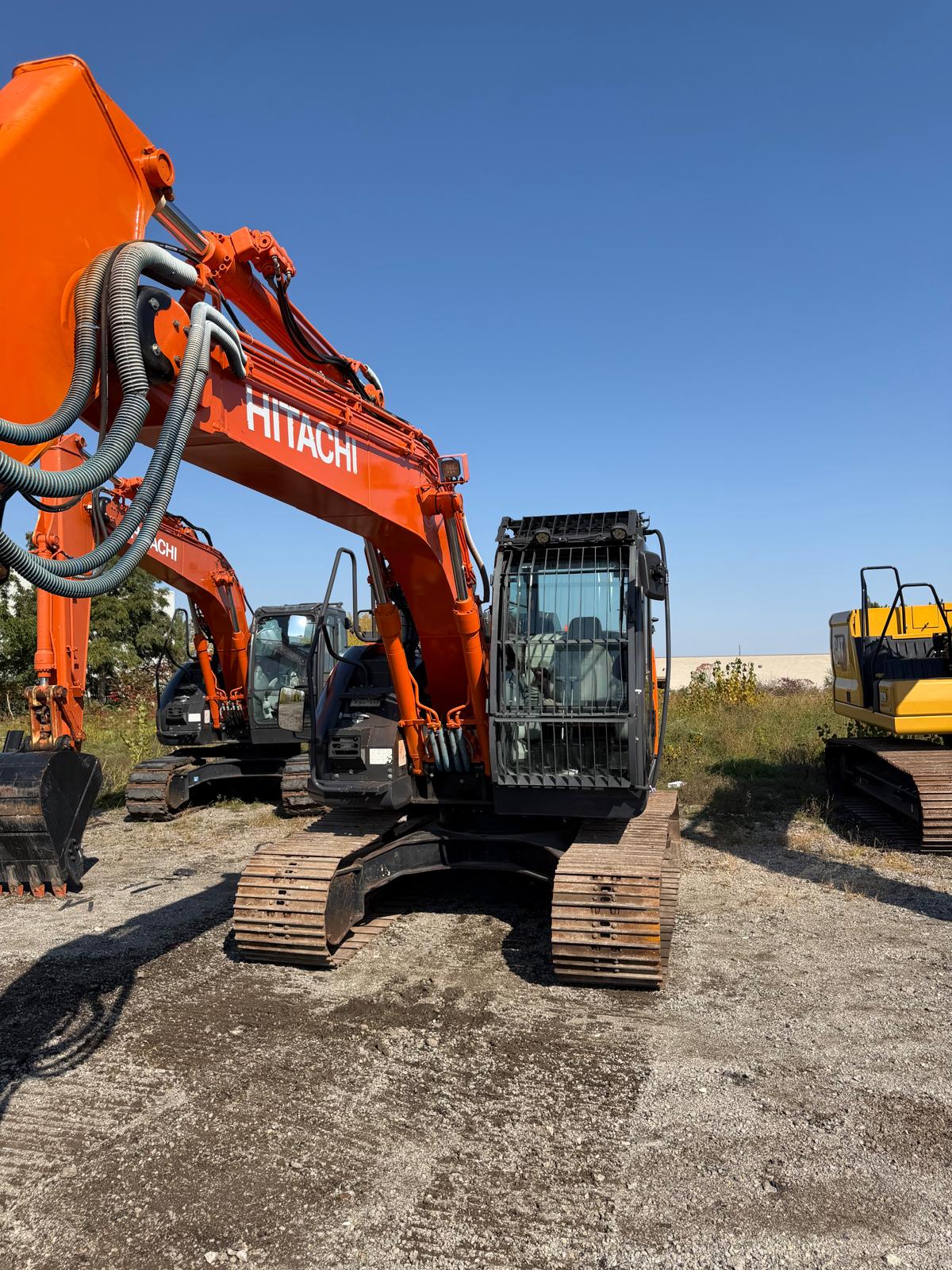 Hitachi ZX135USK-6 — FEM photo 3